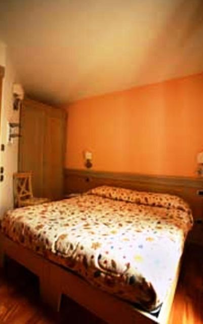カステル・ディ・サングロ Il Postale Bed & Breakfast エクステリア 写真